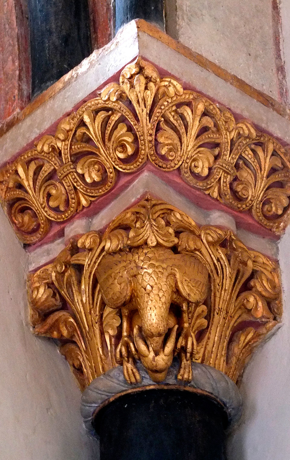 Column capital with eagle in the upper chapel, Photo: © Kulturstiftung Sachsen-Anhalt